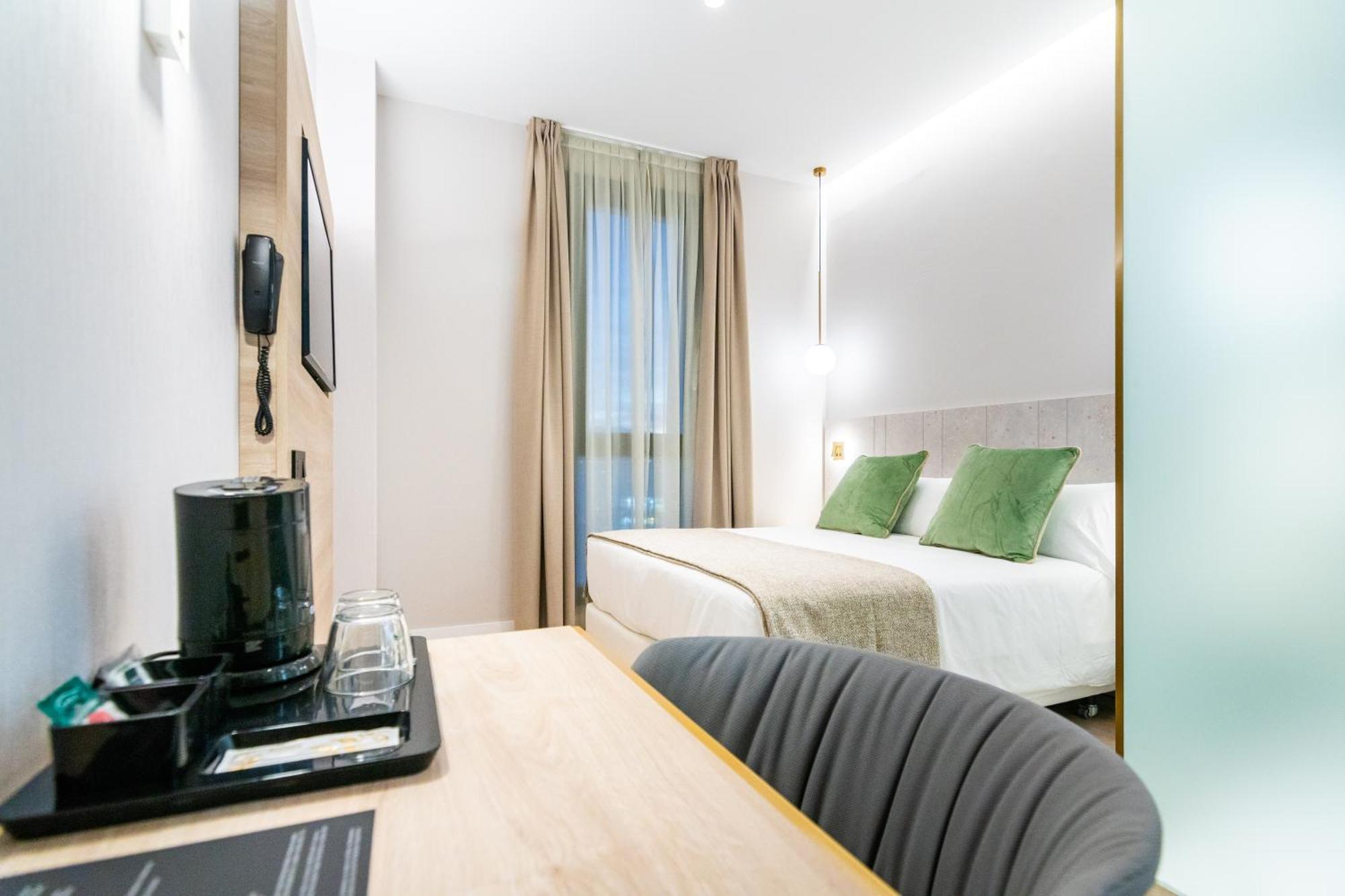 Hotel Malaga Vibes Ngoại thất bức ảnh