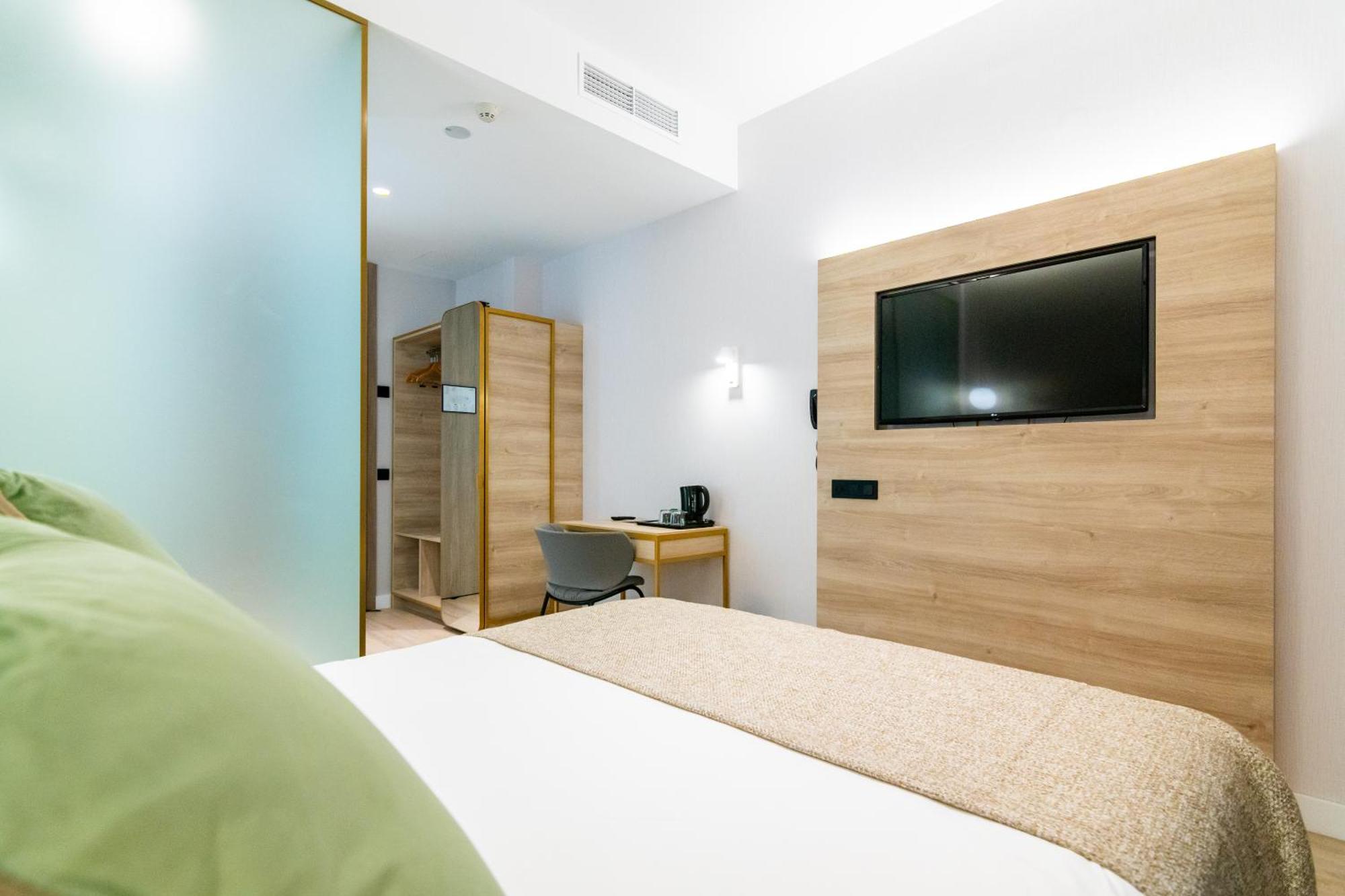 Hotel Malaga Vibes Ngoại thất bức ảnh