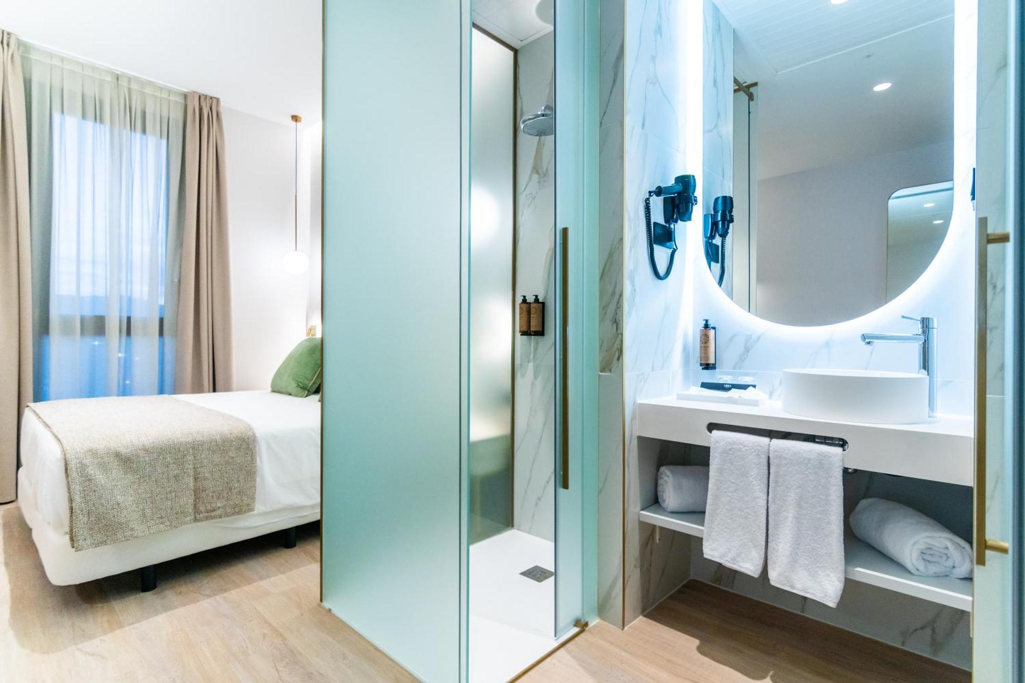 Hotel Malaga Vibes Ngoại thất bức ảnh