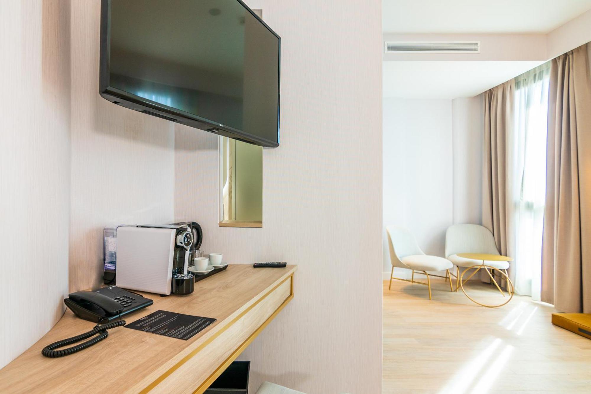 Hotel Malaga Vibes Ngoại thất bức ảnh