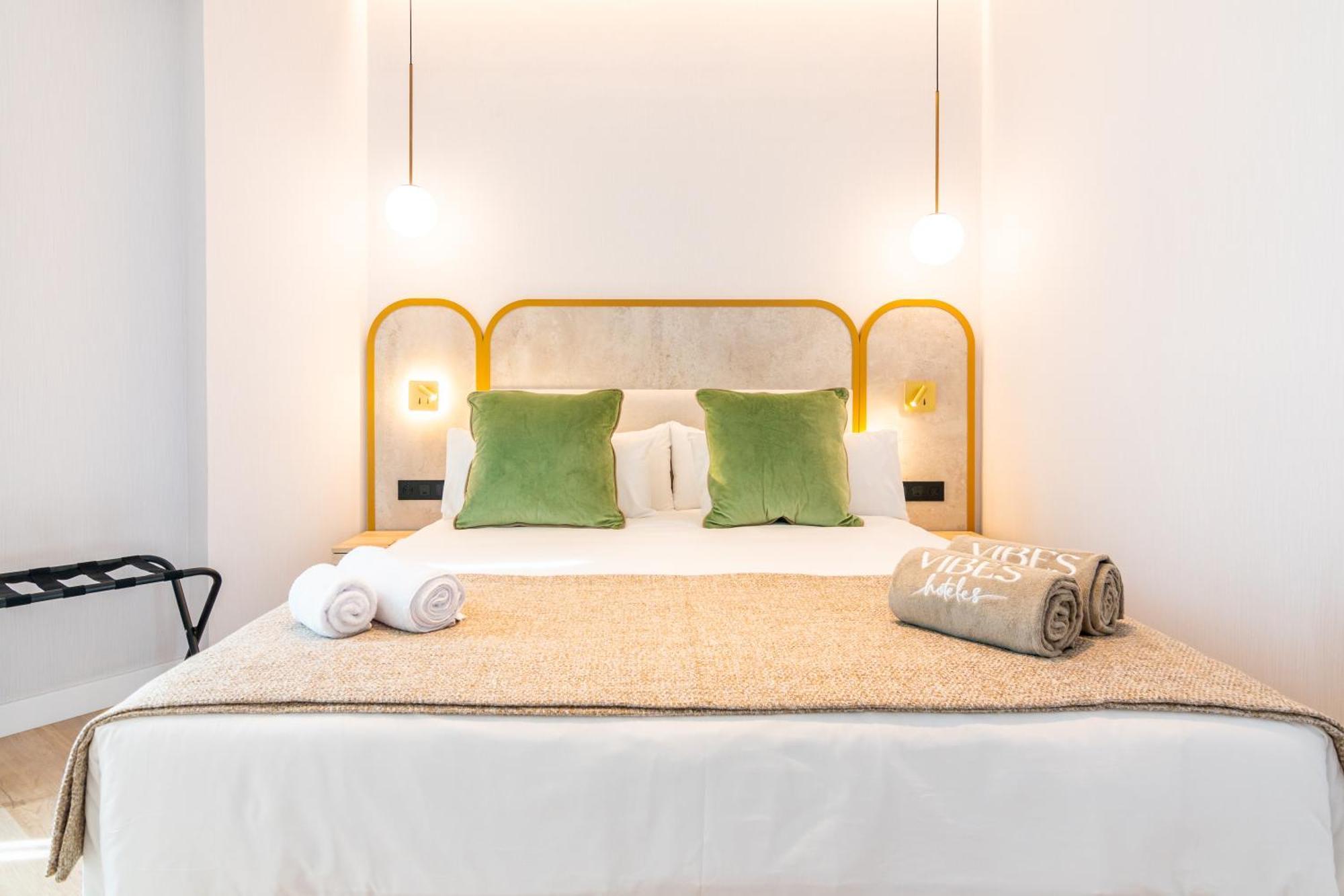 Hotel Malaga Vibes Ngoại thất bức ảnh