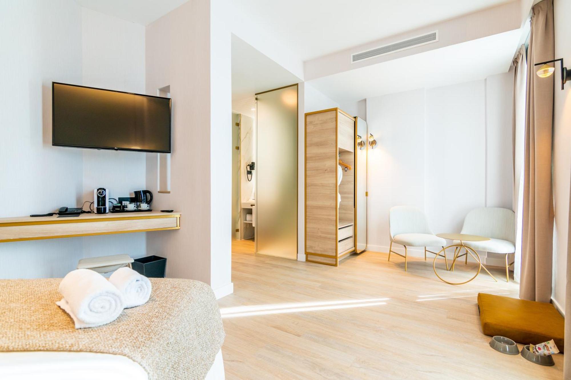 Hotel Malaga Vibes Ngoại thất bức ảnh